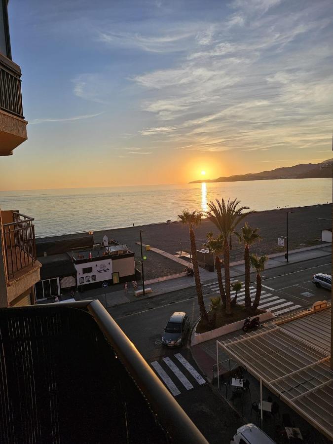 Apartment En Primera Linea De Playa Salobrena